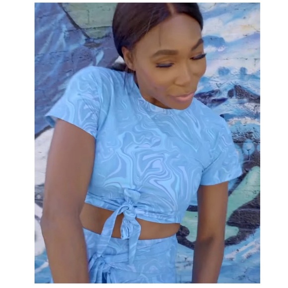 EleVen By Venus Williams | Wrapped Cropped Tee In Arctic Blue Marble | S - Picture 2 of 9